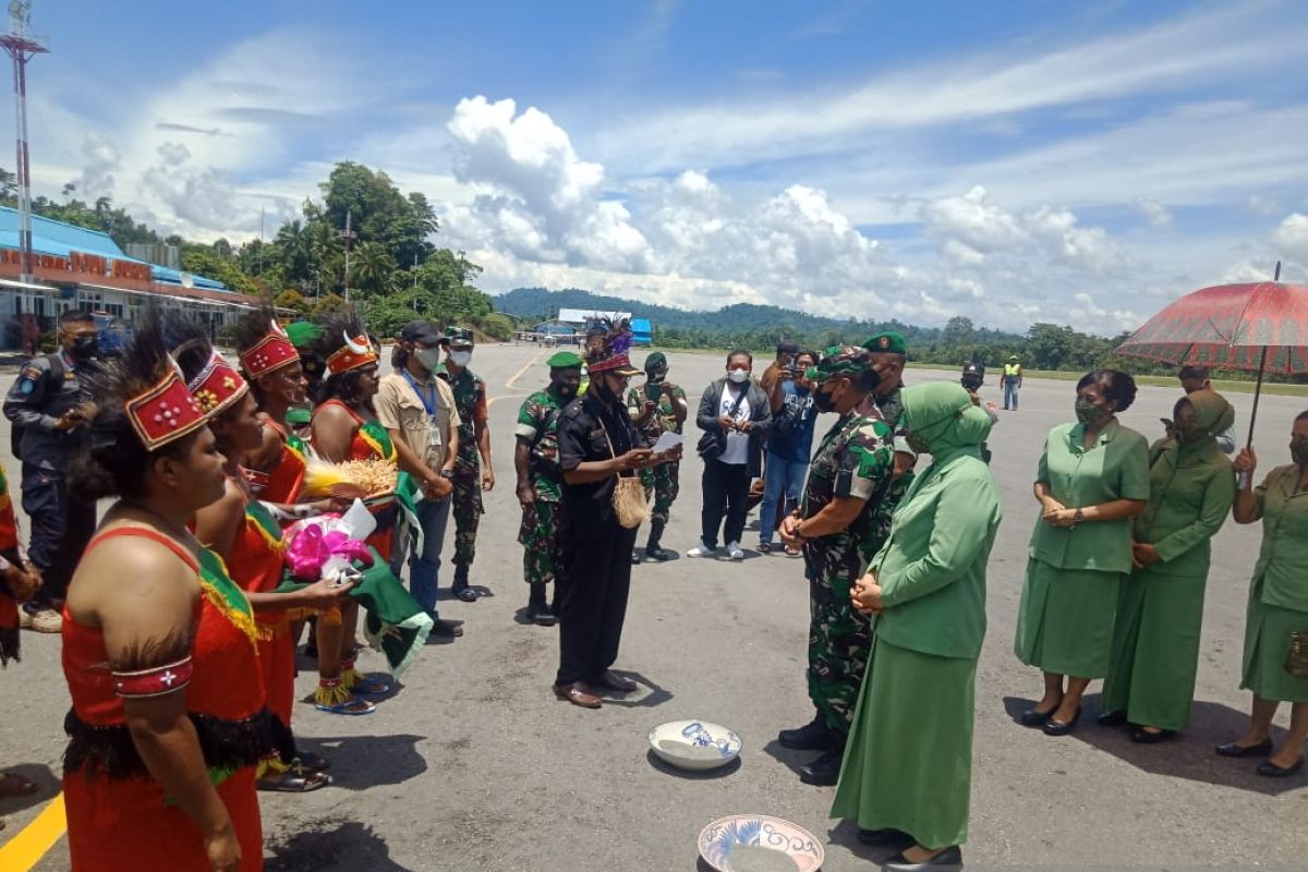 Pangdam Cenderawasih minta prajurit terus berinovasi