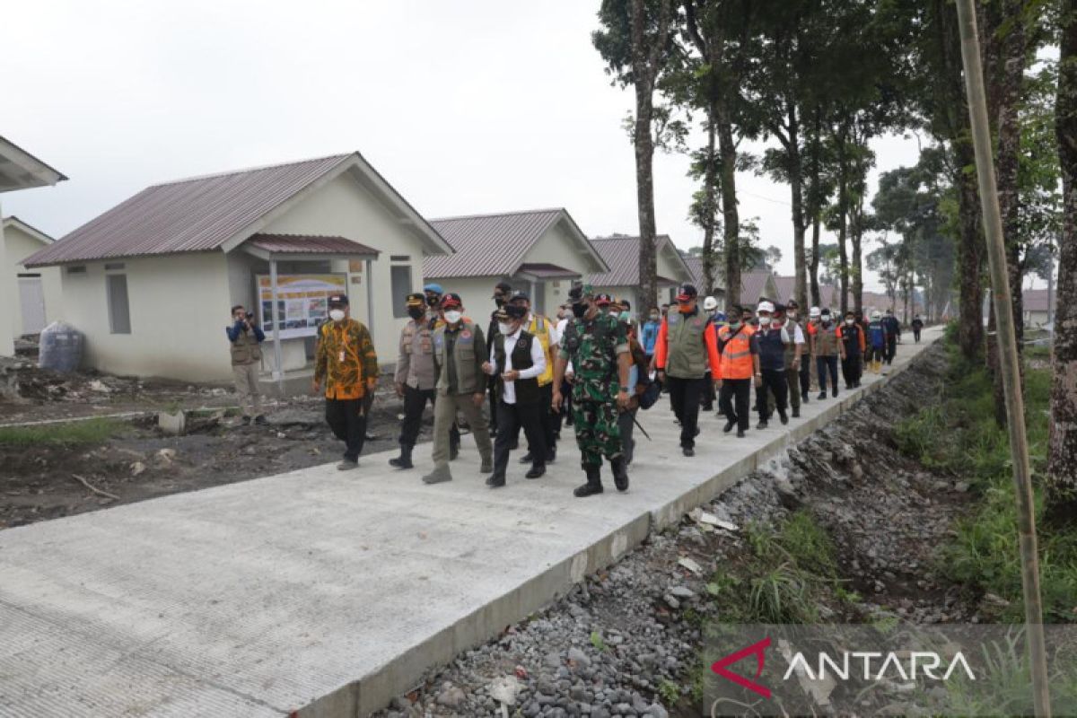 BNPB berharap huntara-huntab penyintas APG Semeru siap ditempati