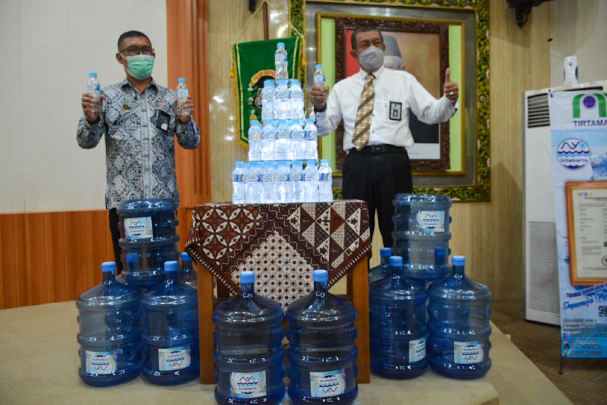 PDAM Yogyakarta resmi meluncurkan air minum kemasan Ayo Tirtamarta