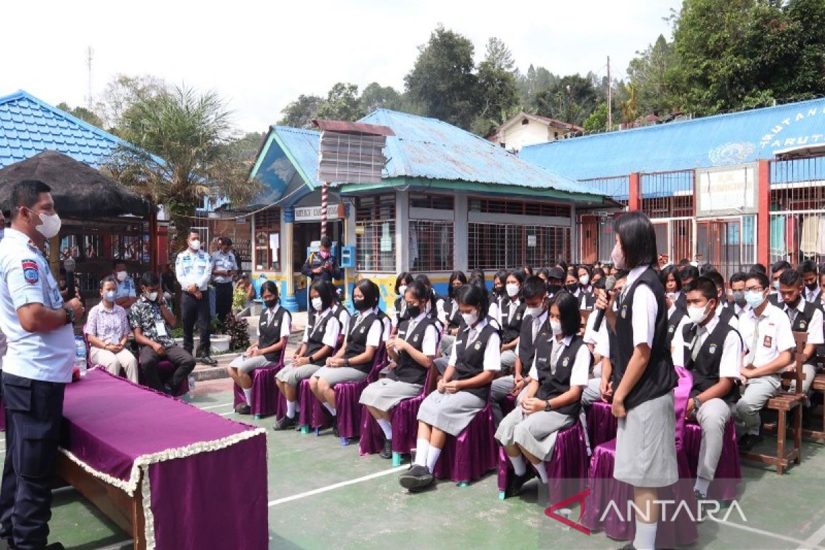 Kunjungi Rutan Tarutung, Siswa SMA Sipahutar: Tak seseram bayangan