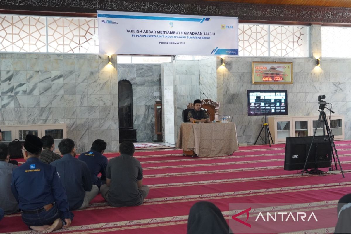 Sambut ramadhan 1443 H, YBM PLN Sumbar gelar tabligh akbar dan tunjukkan kepedulian pada sesama