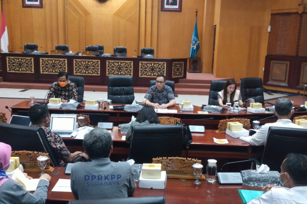 Bapemperda: Rusunawa 25 lantai untuk MBR Surabaya terkendala regulasi