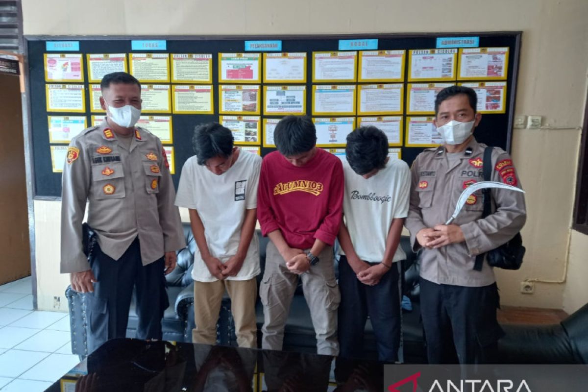 Gerombolan bermotor bersentaja tajam di Cisolok Sukabumi ditangkap