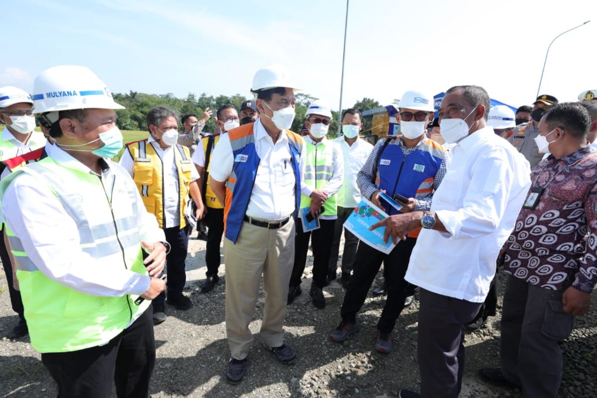 Minister seeks Banten toll road completion to improve people's economy