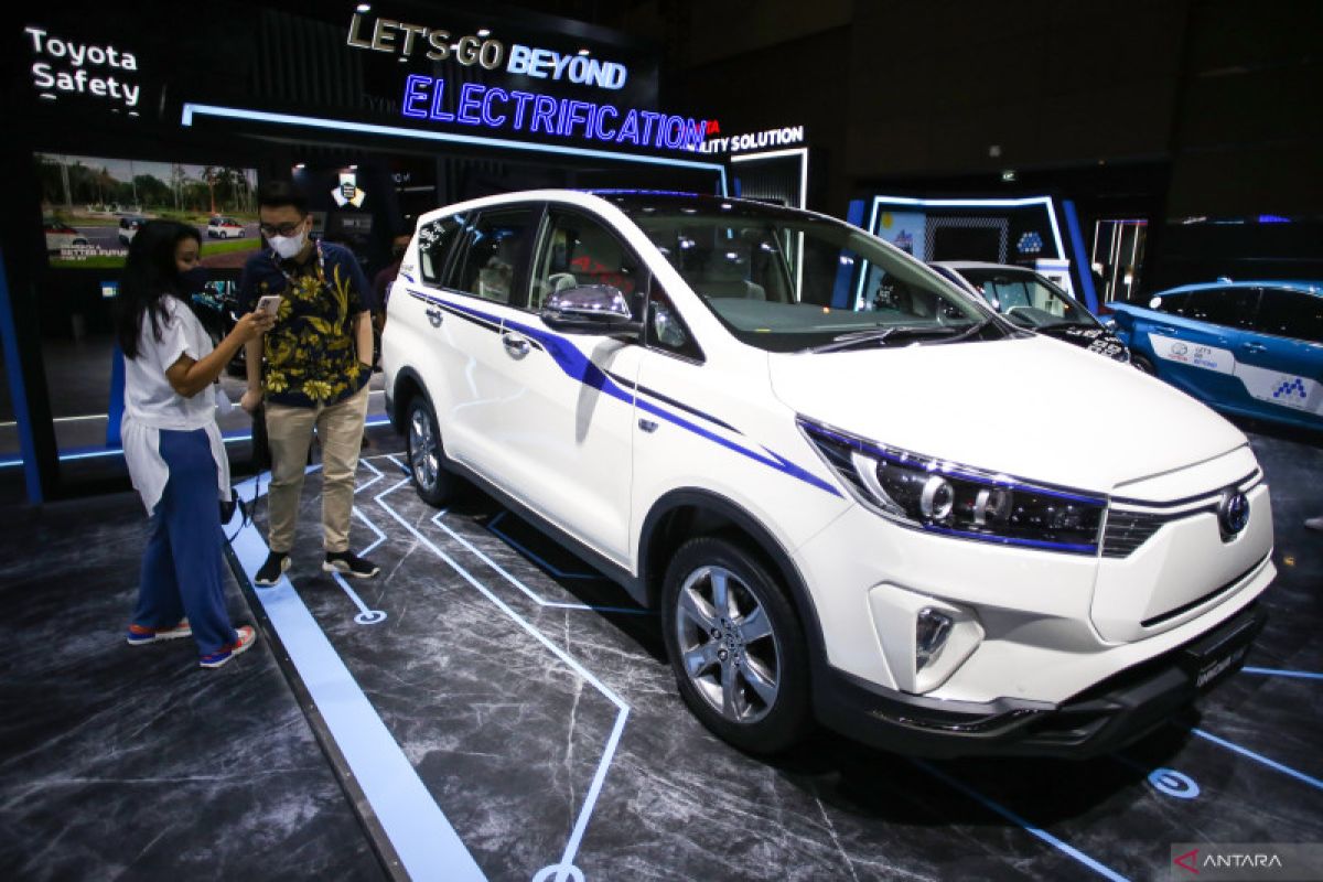 Jajaran mobil terbaru di ajang IIMS Hybrid 2022