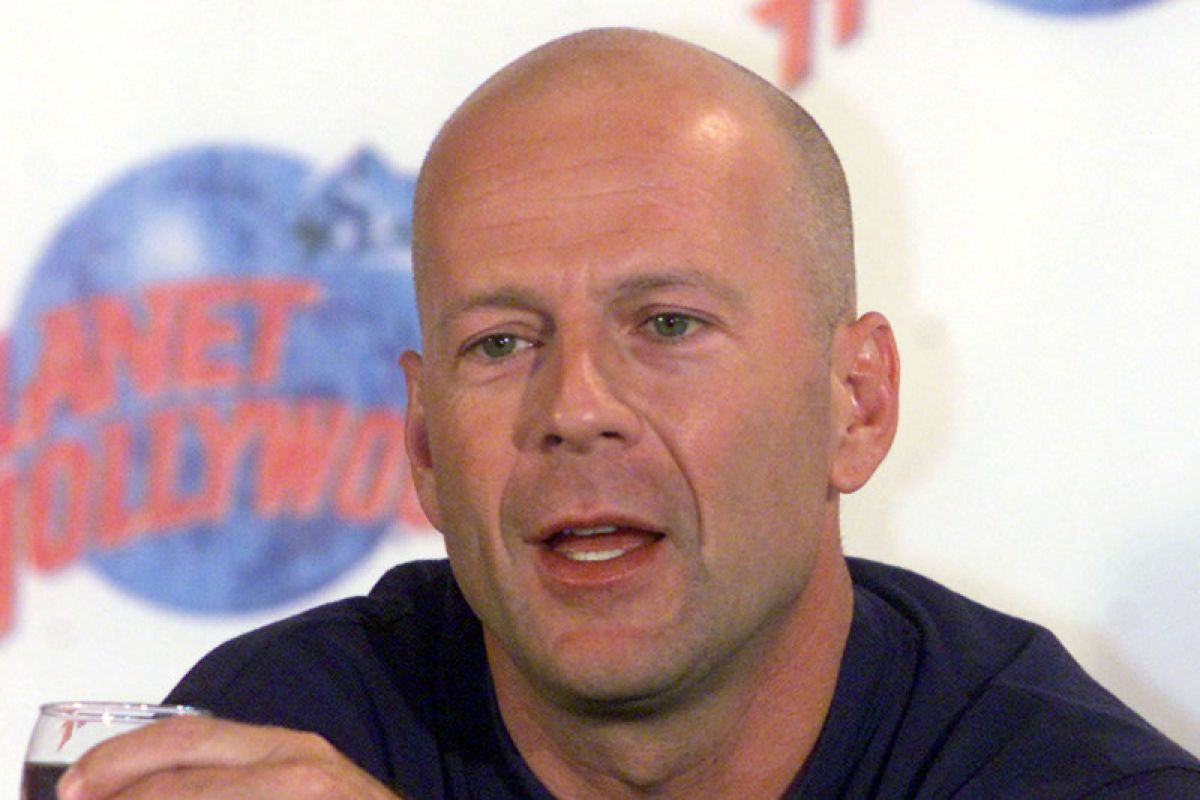 Mengenal penyakit afasia yang dialami aktor Bruce Willis