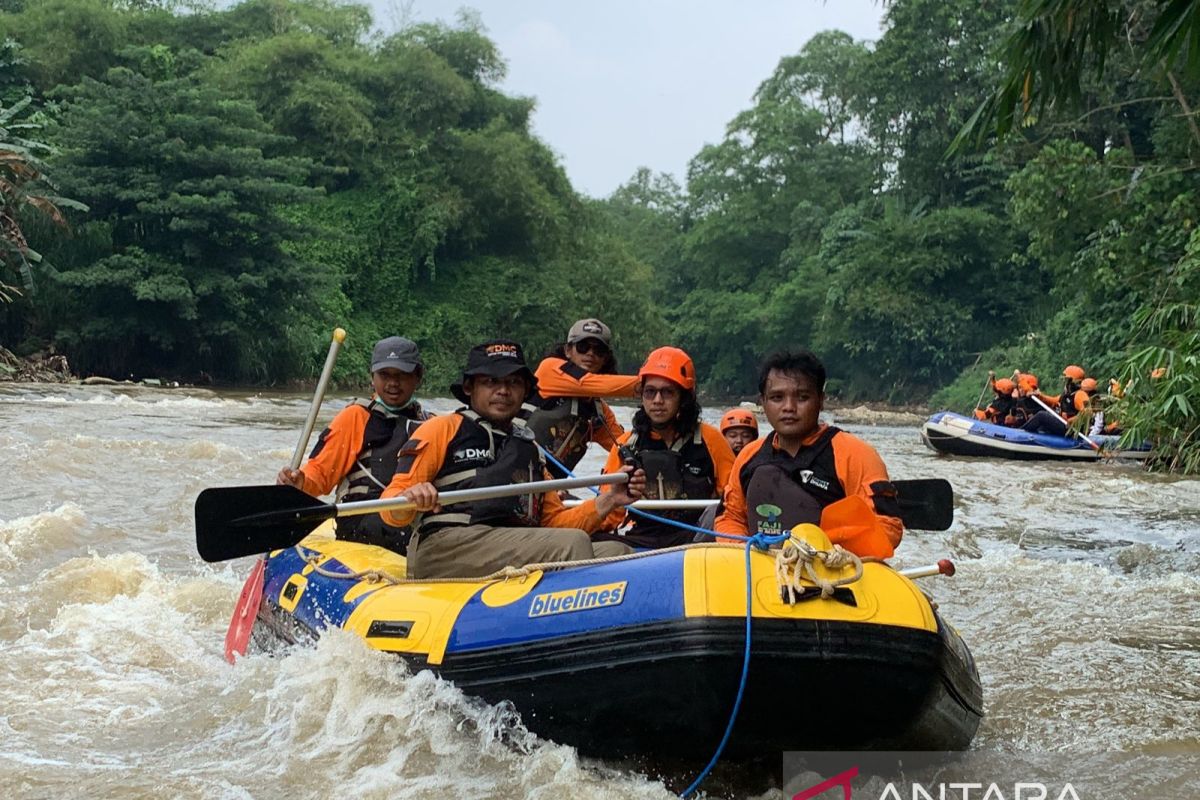 Upaya Kelestarian Sungai, DMC Dompet Dhuafa Resmikan Pangkalan Sungai Ciliwung