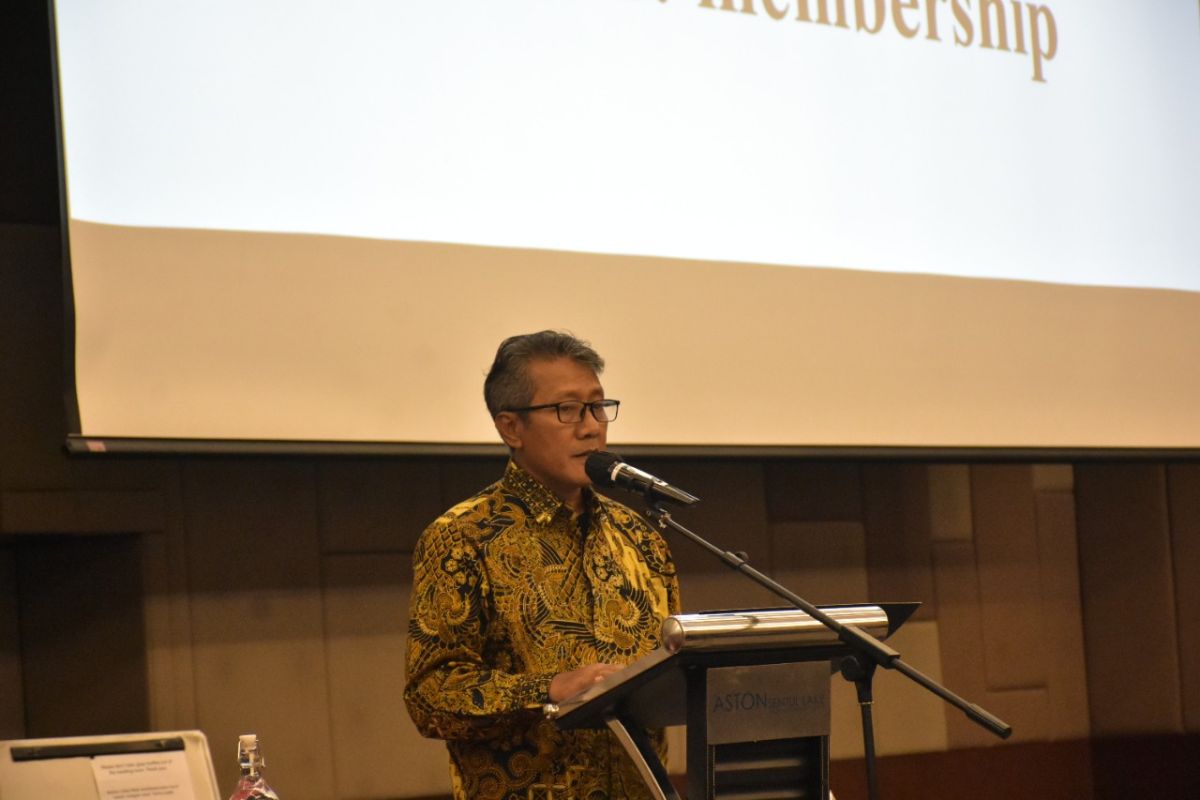 Edmon Makarim jadi Ketua BKS Dekan FH PTN se-Indonesia