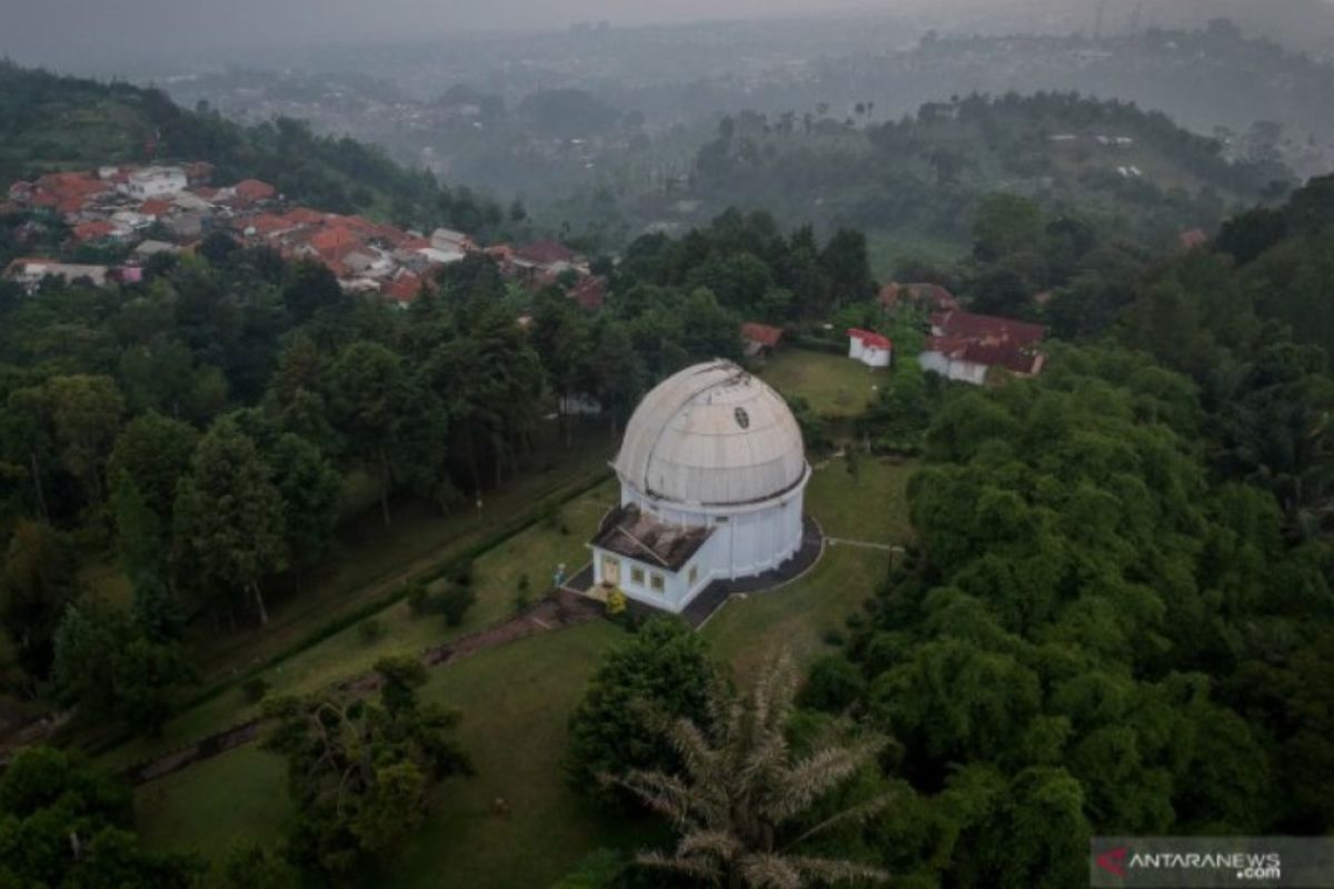 Tim Observatorium Bosscha ITB lakukan pengamatan hilal di Lembang