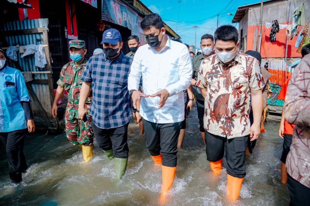 Pemkot Medan akan bangun tembok laut minimalisir banjir rob di Belawan