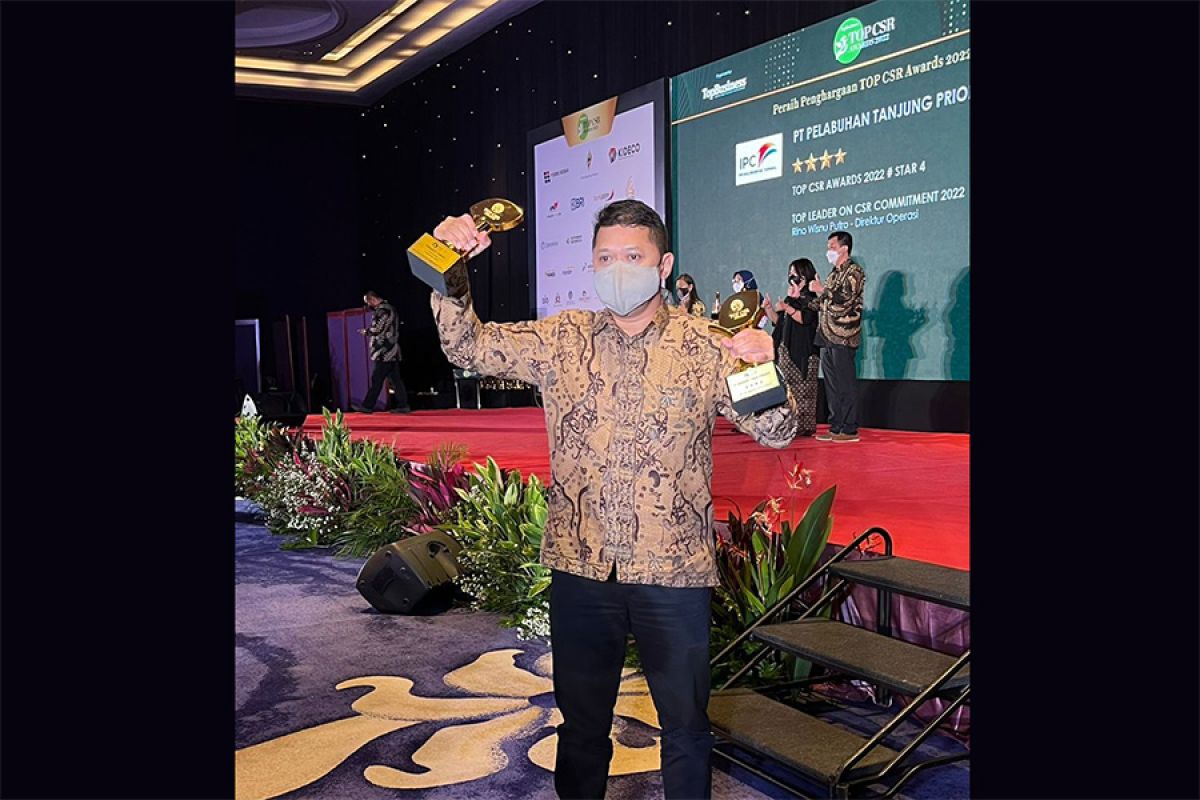 Mandiri Tunas Finance raih dua penghargaan Top CSR Awards