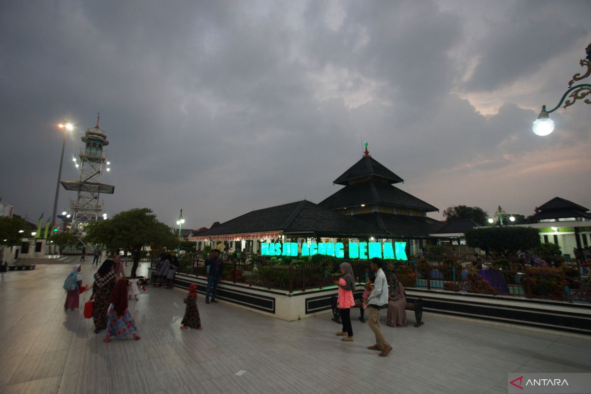 Warga Jawa Tengah diimbau tetap terapkan prokes saat Shalat tarawih