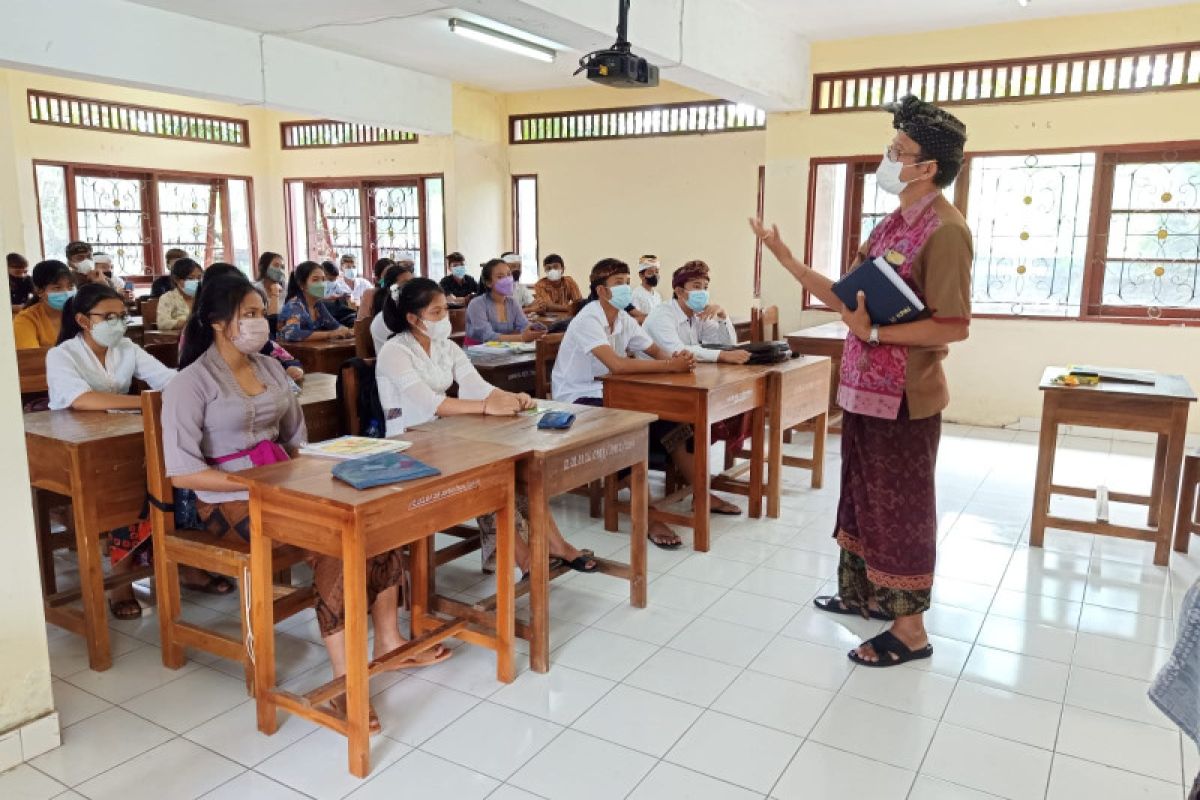 KPPAD Bali minta guru dan murid tak abai prokes saat PTM 100 persen