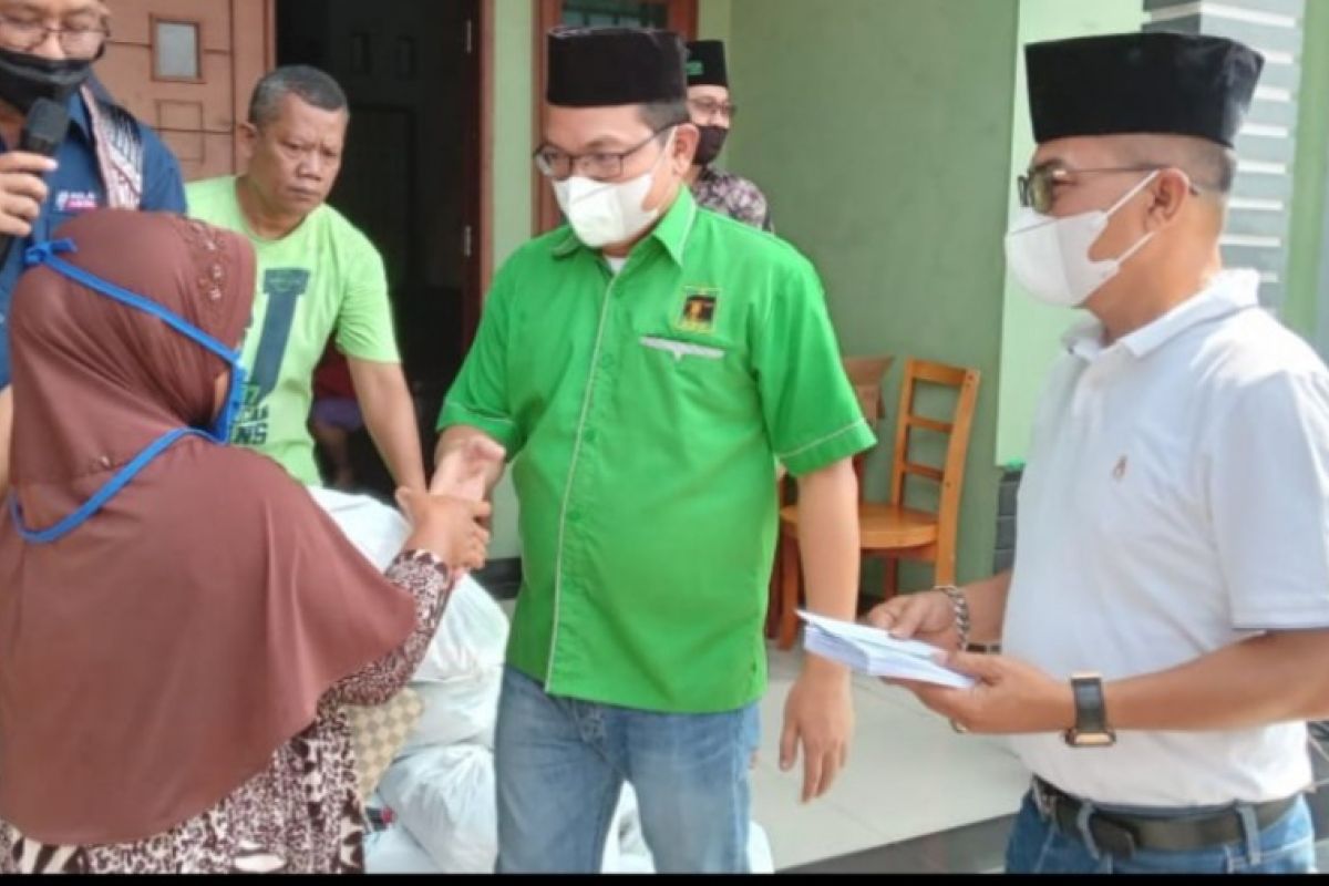 Gerakan Peduli DPC PPP Medan sambut Ramadhan dengan menyantuni dhuafa