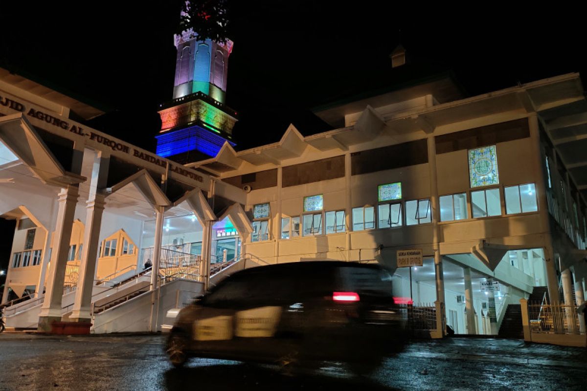 Masjid Al-Furqon Bandarlampung tiadakan kegiatan 1 Juz satu malam