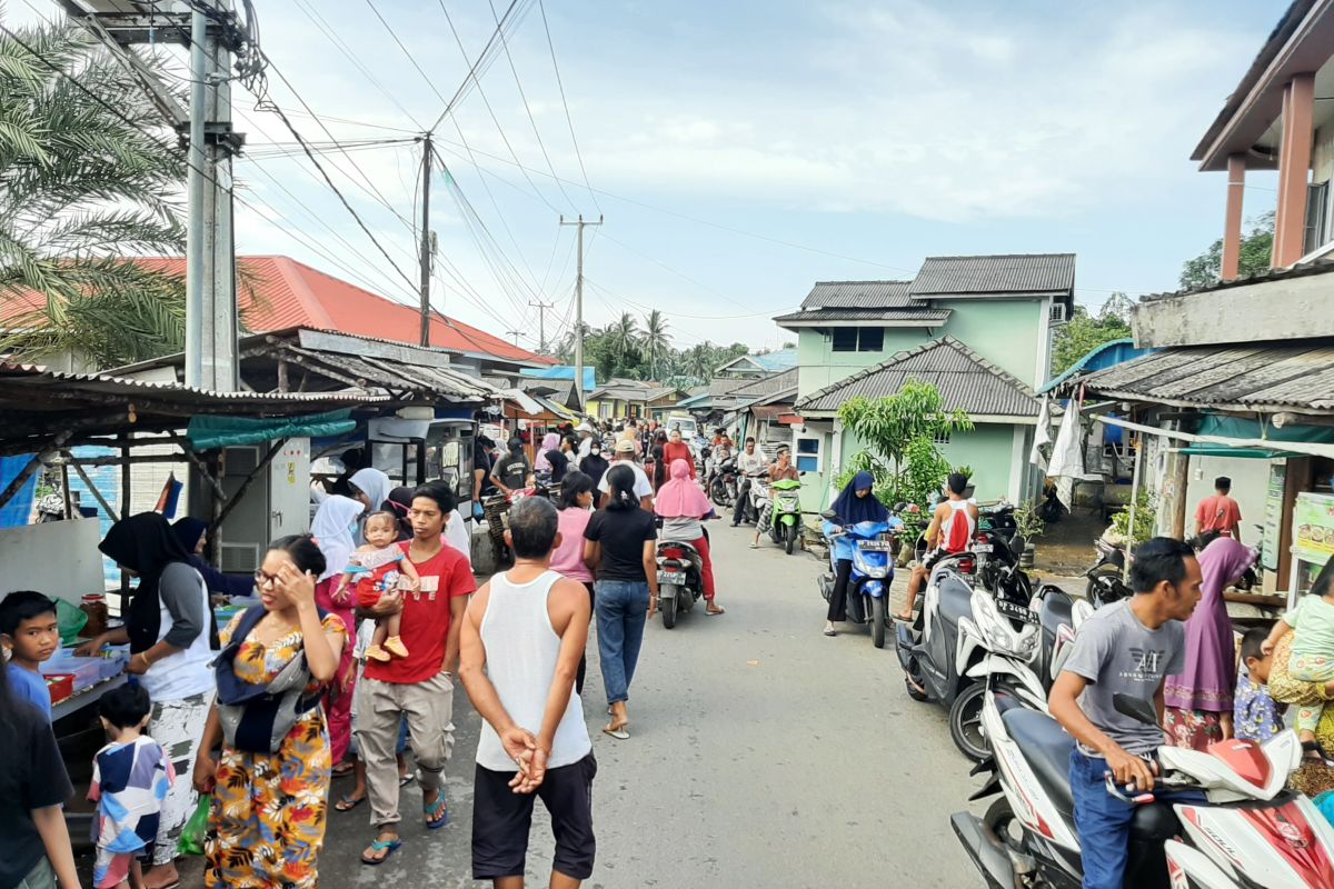 Berburu takjil, warga Tanjungpinang abaikan protokol kesehatan