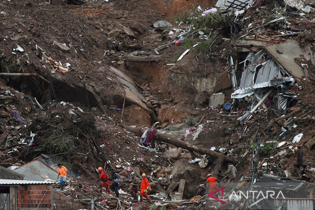 Tanah longsor di Brazil tewaskan 14 orang