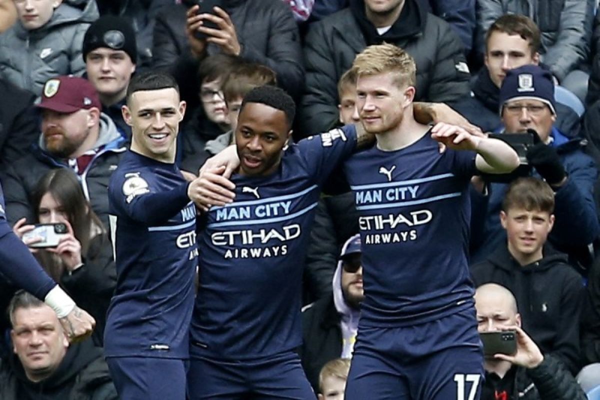 Manchester City kembali ke puncak usai tekuk Burnley 2-0