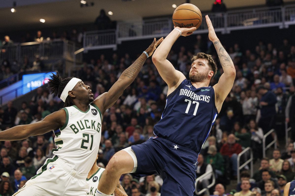 NBA - Luka Doncic pimpin Mavericks kalahkan Bucks 118-112