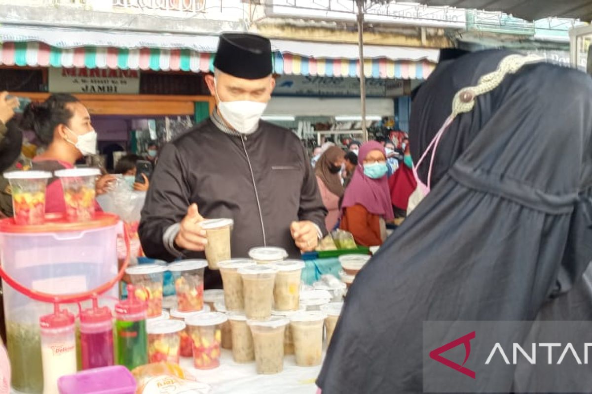 Ribuan UMKM Kota Jambi berjualan di pasar bedug