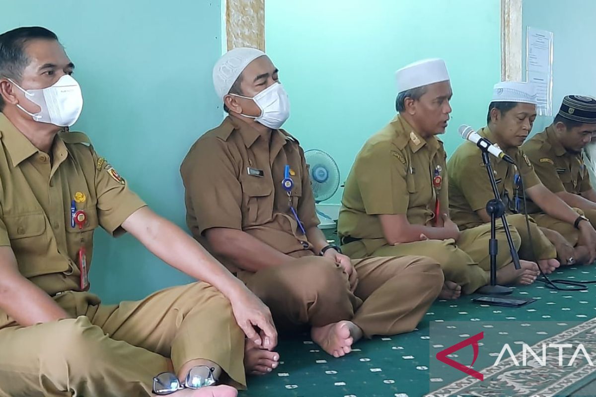 Sekda ceramah agama di mushalla pemkot