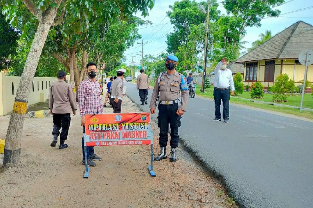 Polisi tertibkan puluhan pelanggar protokol kesehatan di Batubara