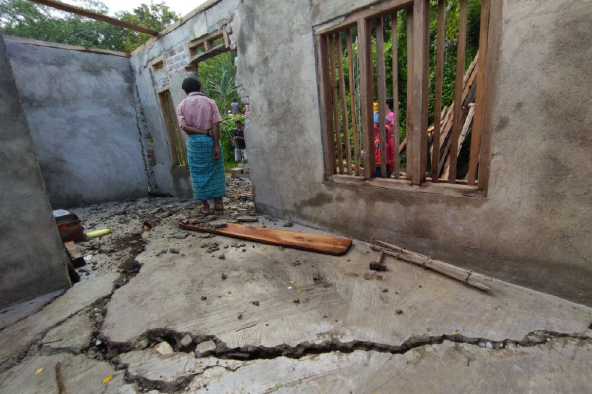 Bupati Manggarai Barat:  Distribusikan bantuan bagi korban bencana