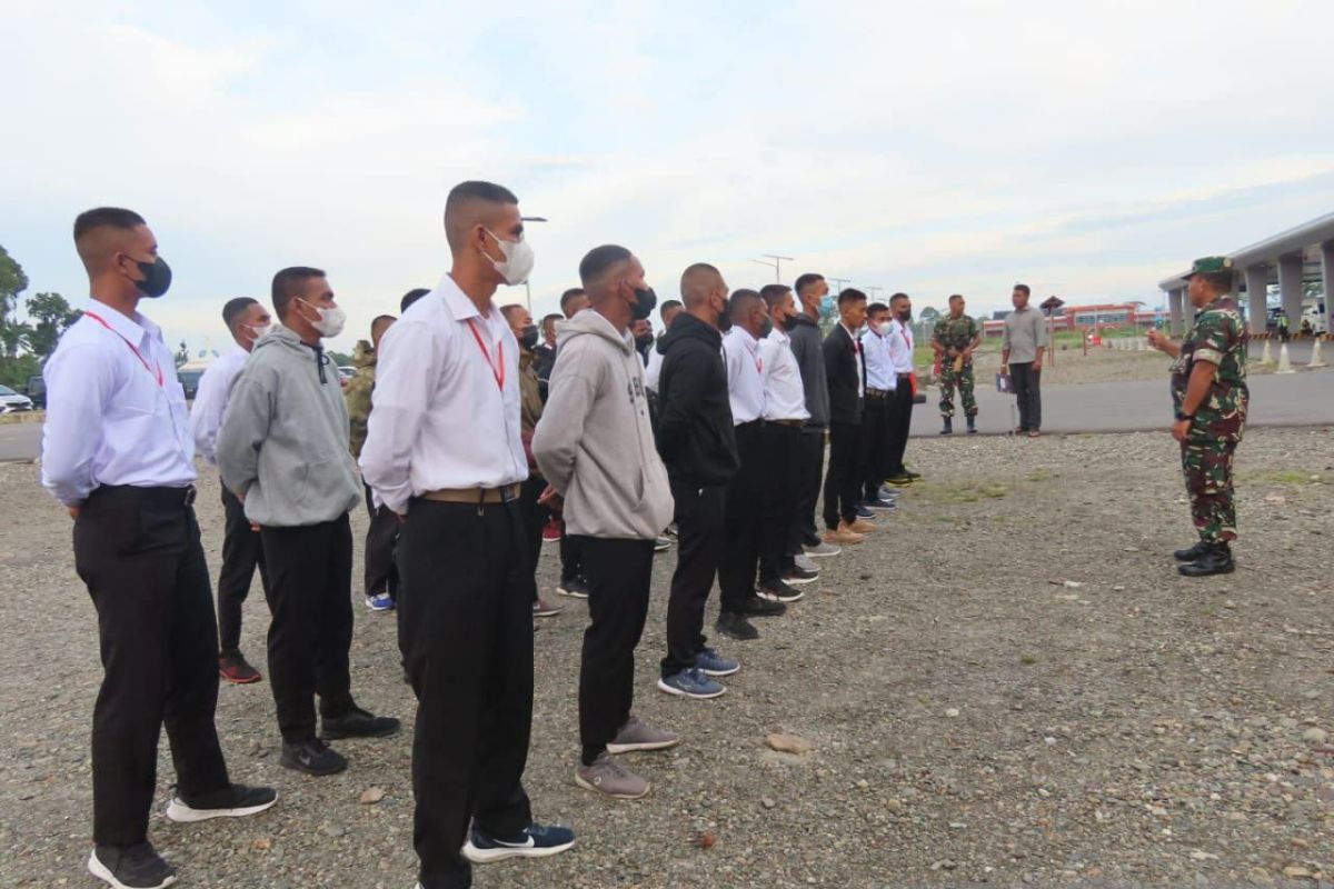 Kodim Mimika berangkatkan 29 calon siswa tamtama PK TNI AD