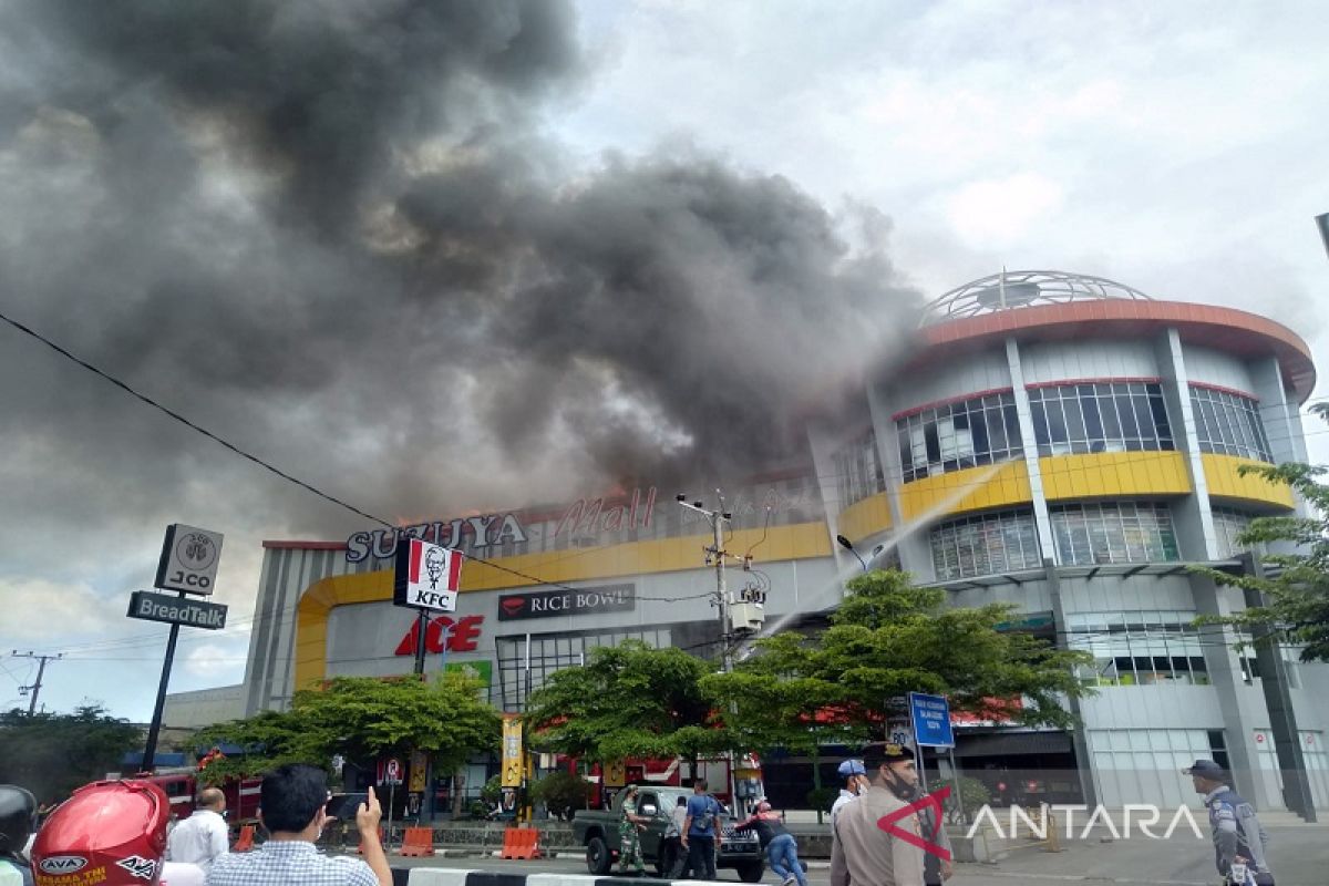 Sebelum kejadian kebakaran Suzuya Mall ramai pengunjung