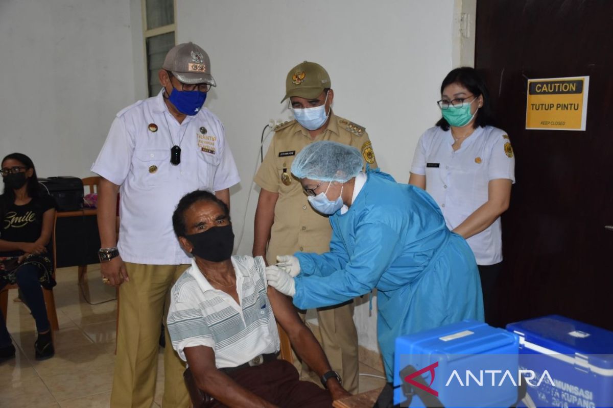 13.966 lansia di Kota Kupang telah divaksinasi COVID-19 dosis pertama