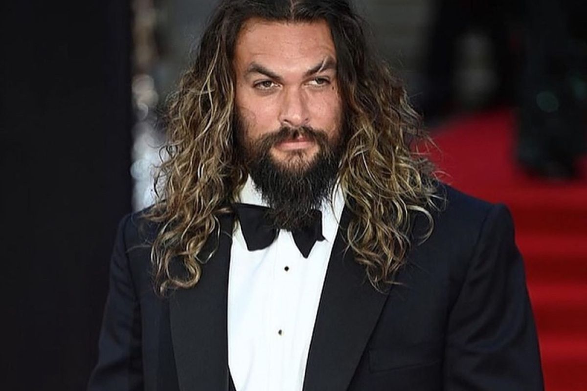 Aktor Jason Momoa akan main film Minecraft