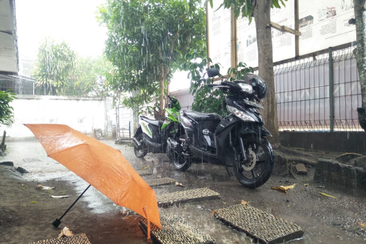 BMKG: Tiga hari ke depan sebagian wilayah NTB berpotensi hujan
