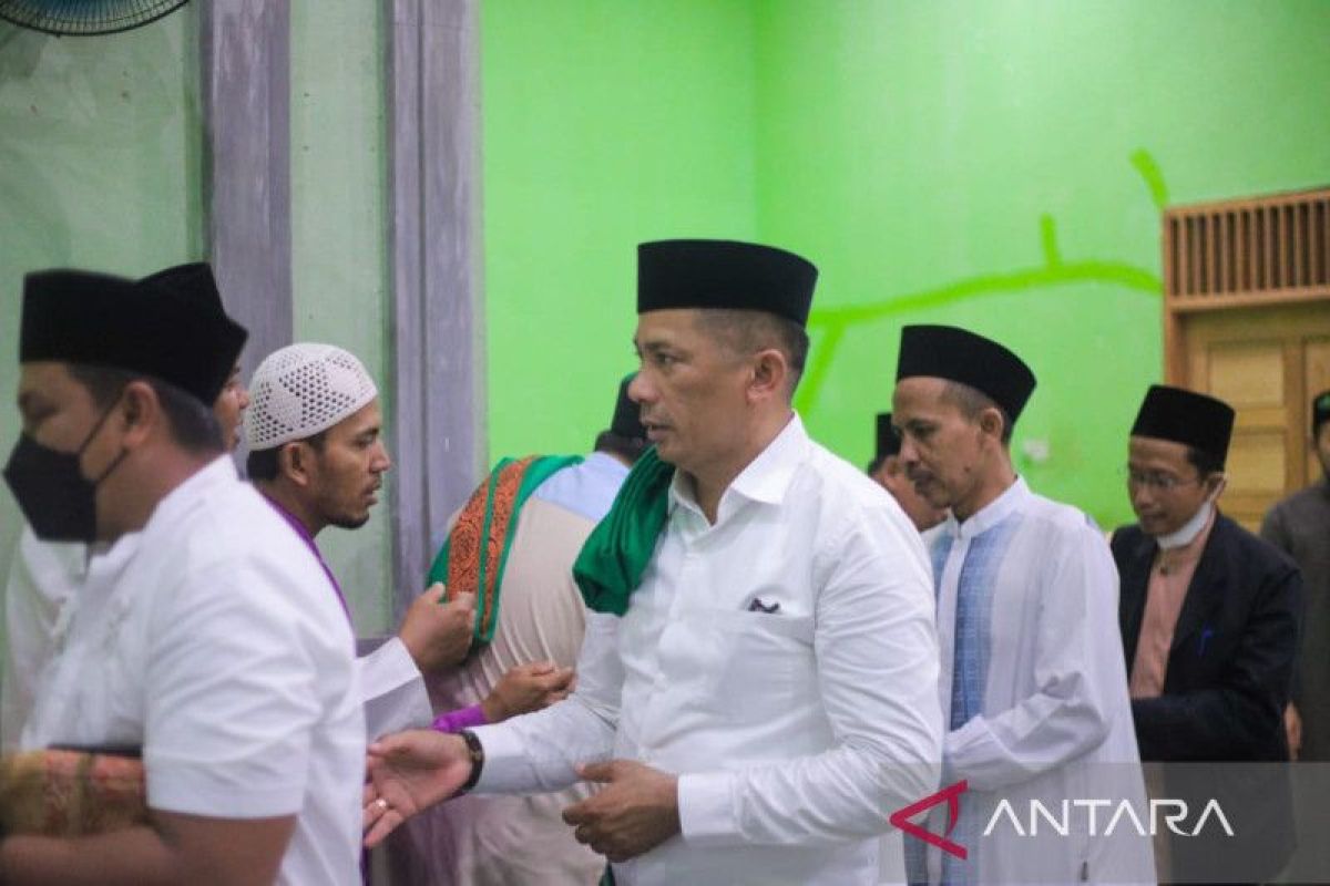 Pengurus masjid dan musala di Kepulauan Meranti dapat bantuan tunai