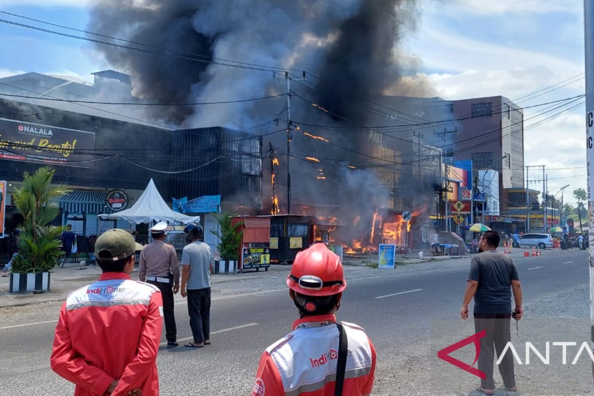 Polres Mimika belum pastikan penyebab kebakaran bangunan di Timika