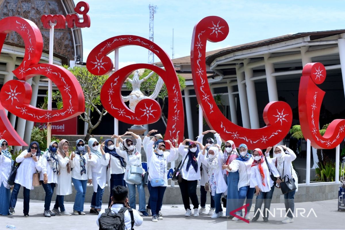 Maret, penumpang Bandara Bali naik 56 persen (video)