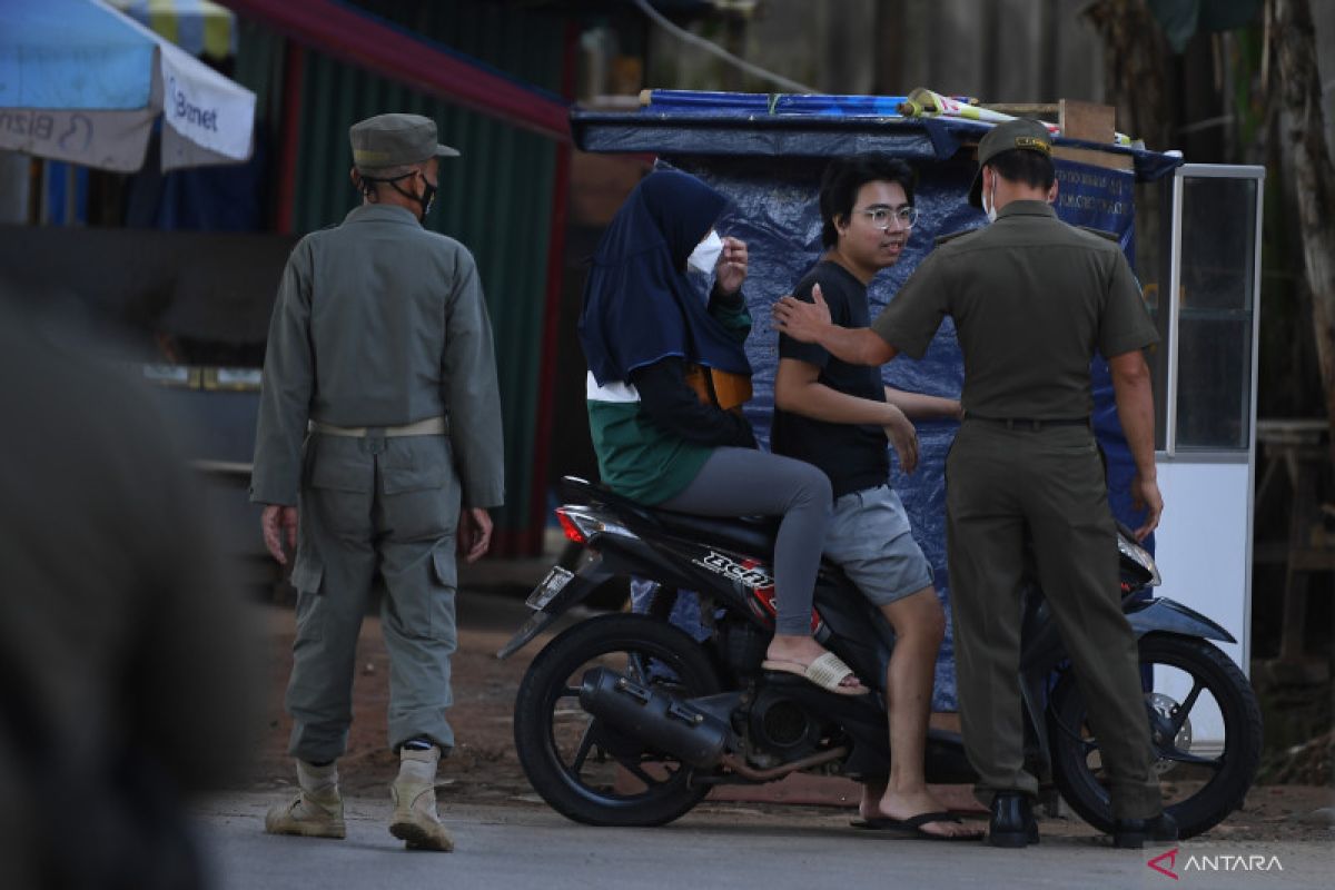 PPKM diperpanjang usai Lebaran meski tak ada lonjakan eksponensial