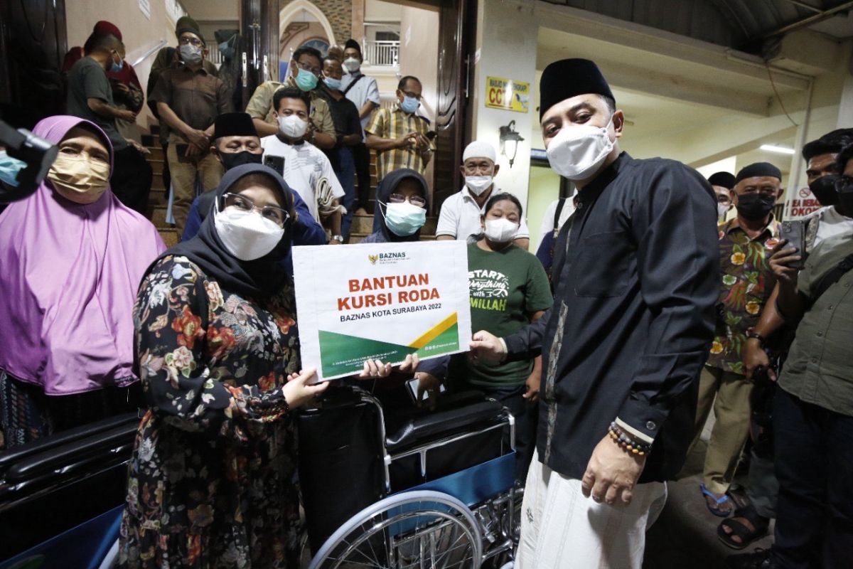 Baznas Surabaya bagikan 150 kursi roda untuk MBR selama Ramadhan