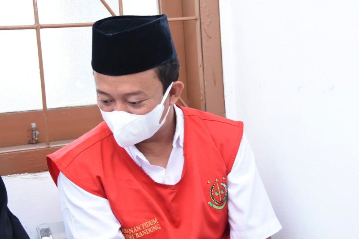 Pengamat: Hukuman mati terhadap Herry Wirawan merupakan terobosan baru