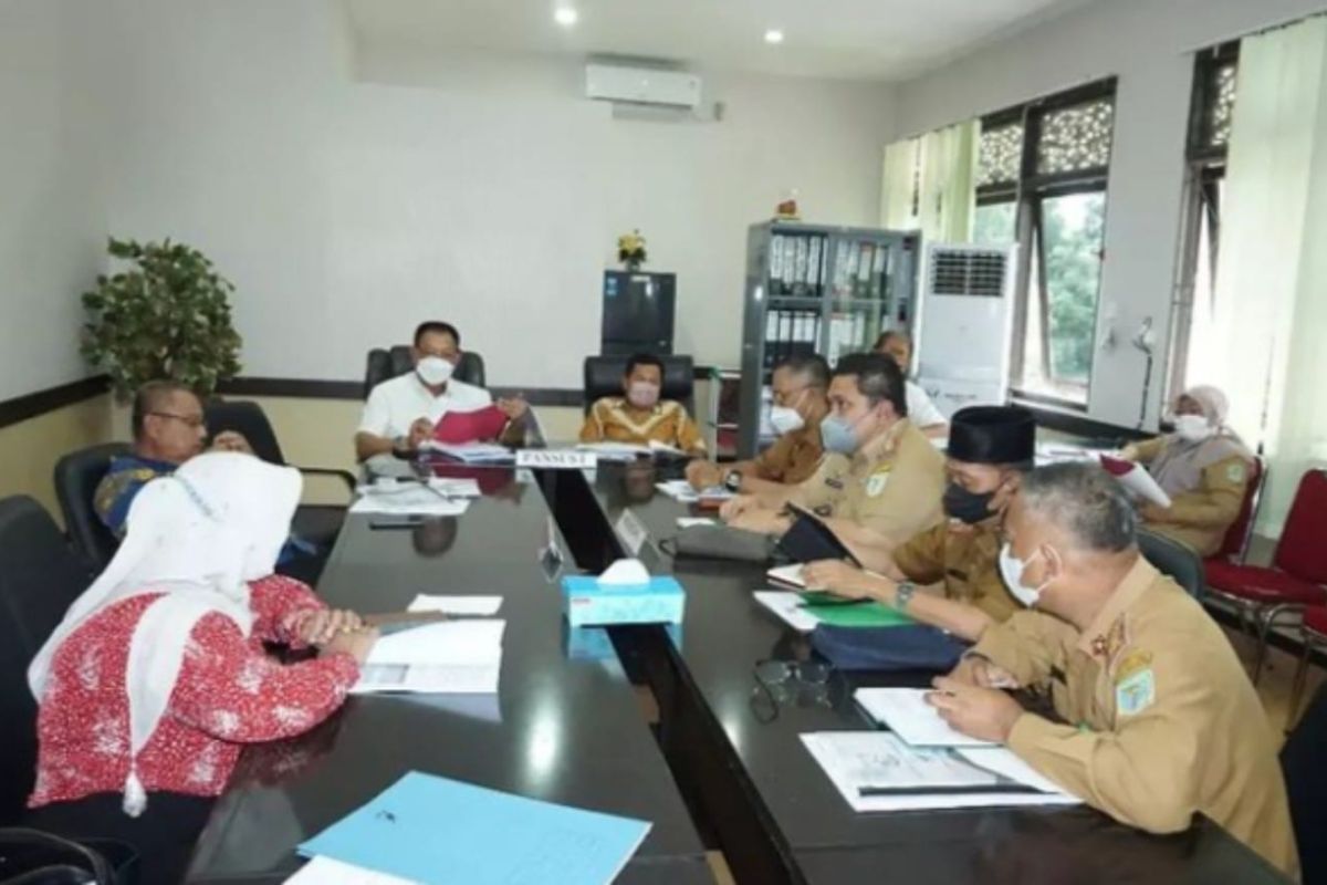Pansus I DPRD Kota Jambi rapat dengar pendapat dengan Disdukcapil bahas LKPJ