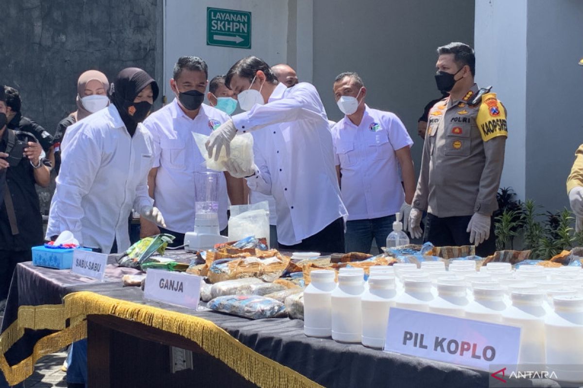 BNN dan Polresta Malang Kota musnahkan belasan kilogram narkoba