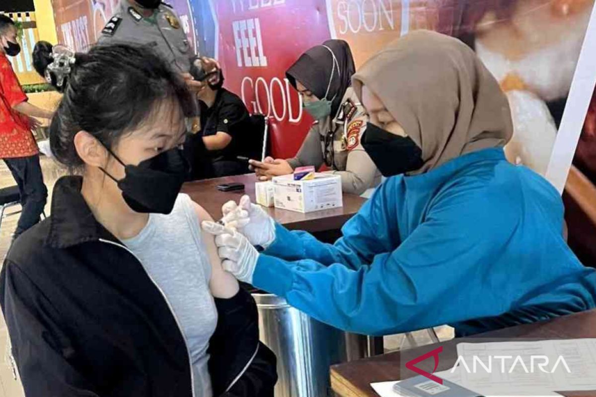 Kabupaten Bekasi terima alokasi tambahan vaksin penguat dari Kemenkes