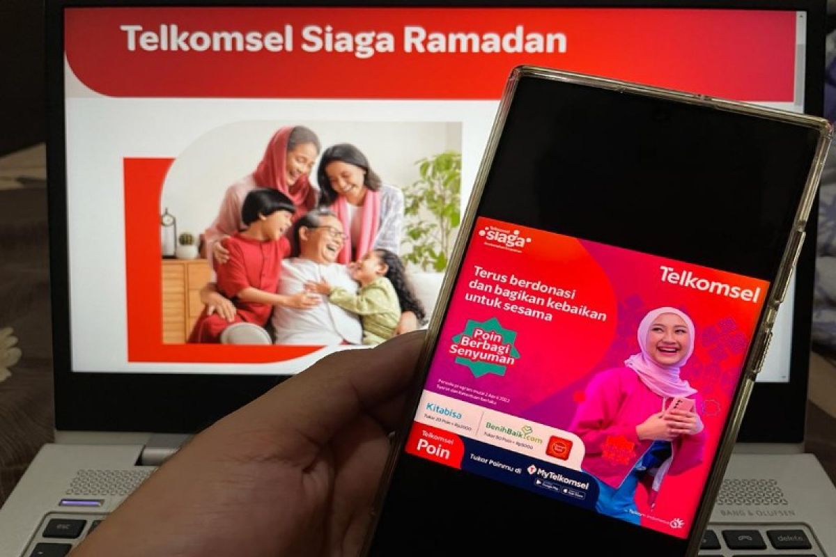 Telkomsel gelar Program POIN Berbagi Senyuman untuk berbagi Alquran