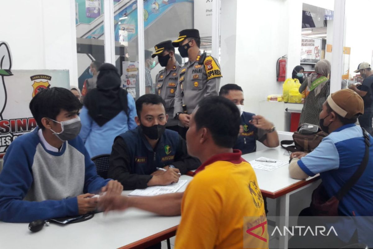 Polres Garut buka 10 sentra pelayanan vaksinasi COVID-19 di perkotaan