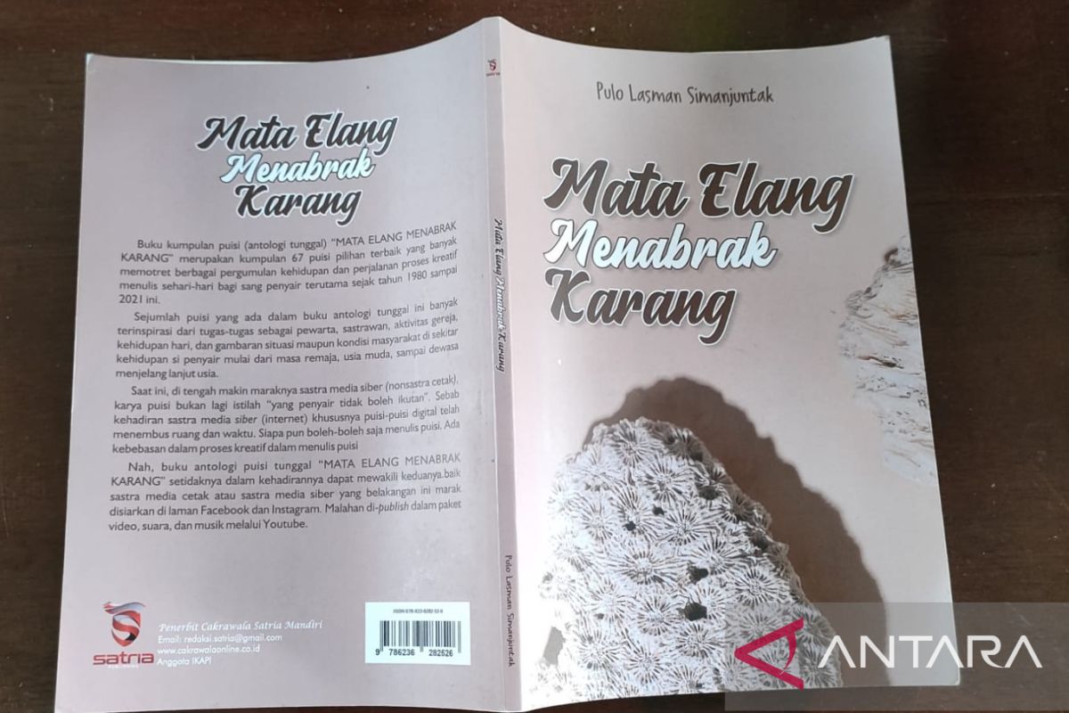 "Mata Elang Menabrak Karang" dan jejak 40 tahun berpuisi