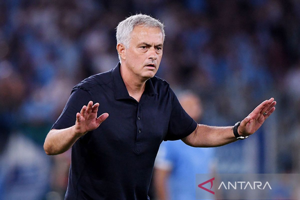 Liga Europa: Mourinho sebut Fenerbahce bermain jauh lebih baik dibanding MU