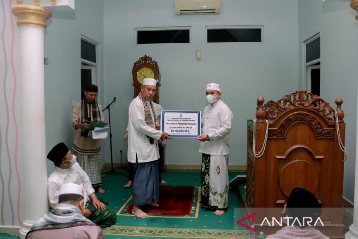 Pemkot Pangkalpinang berikan bantuan dana hibah pembangunan Masjid Jamik As-Salam