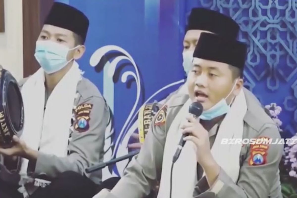 Wujudkan SDM unggul, Polda Jatim buat program Polisi Santri