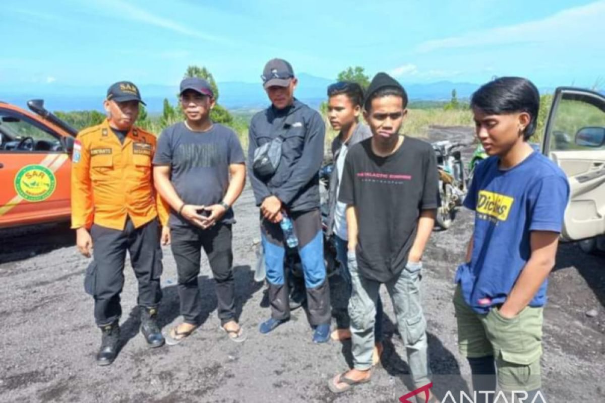 Basarnas berhasil temukan pendaki yang hilang di gunung Soputan