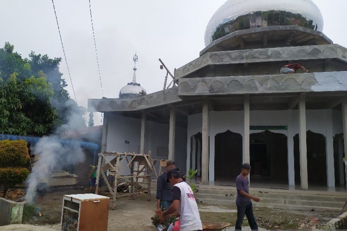 Masjid Al Jariyah Simalungun menanti janji Gubsu