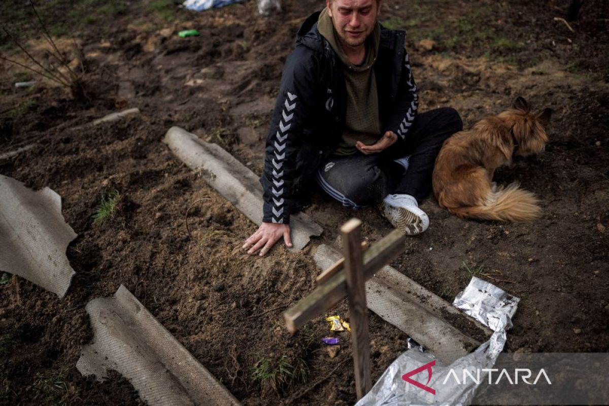 Kuburan massal puluhan warga sipil Ukraina ditemukan dekat  Kiev